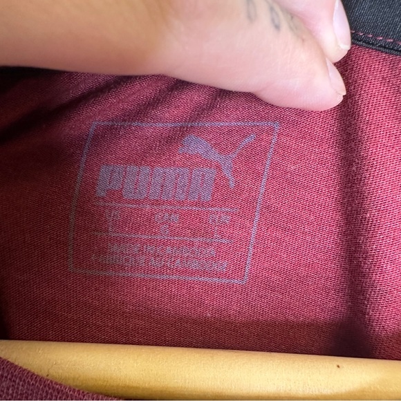 🐾free w/purchase🐾 Puma t-shirt - Picture 6 of 7